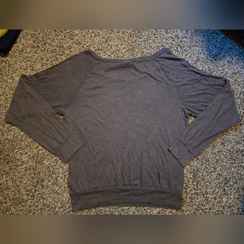 PINK Victoria's Secret Grey Soft Long Sleeve Top - Picture 4 of 5